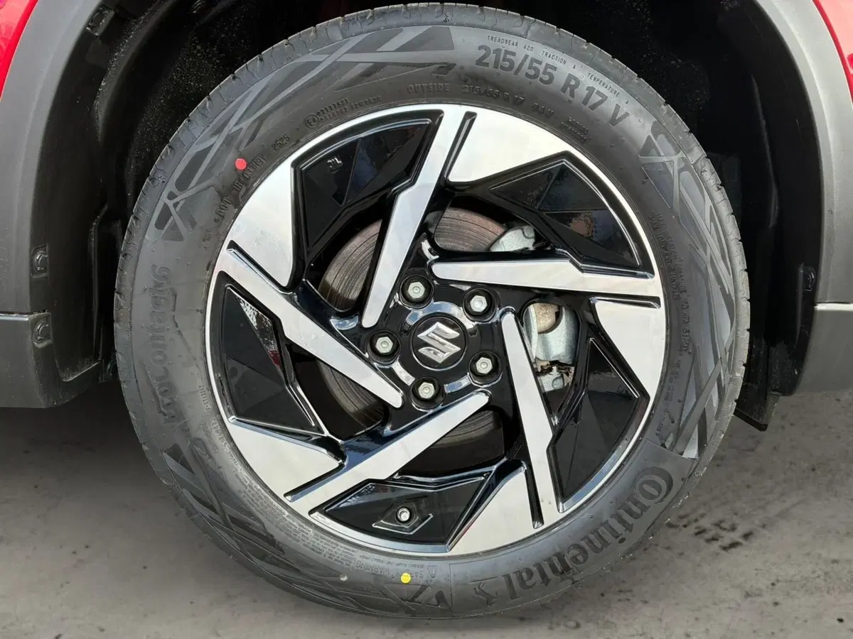 Suzuki Vitara nuova a Prato (6)