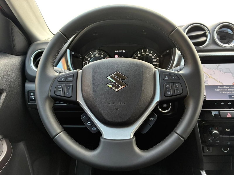 Suzuki Vitara nuova a Prato (7)