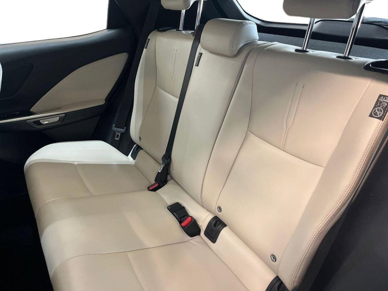 Lexus LBX usata a Ragusa (11)