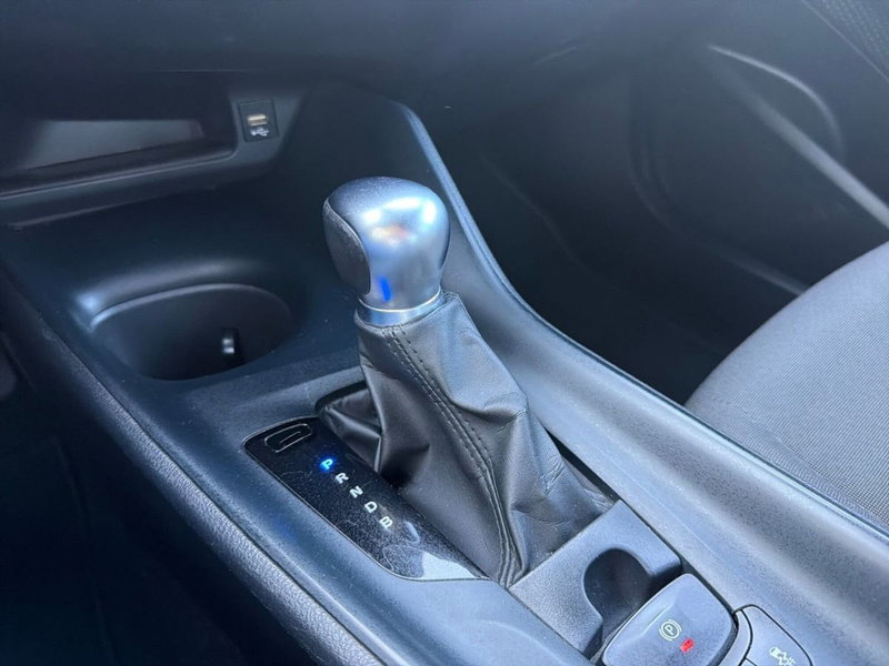 Toyota Toyota C-HR usata a Catania (14)