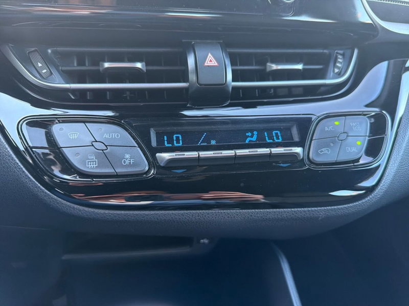 Toyota Toyota C-HR usata a Catania (15)