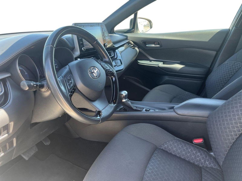 Toyota Toyota C-HR usata a Ragusa (7)