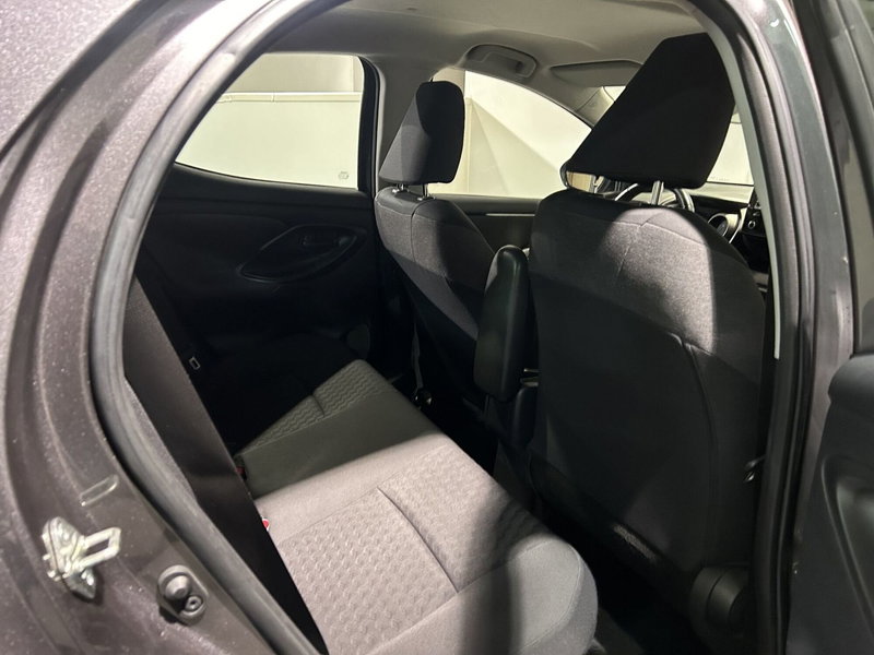 Toyota Yaris usata a Milano (8)