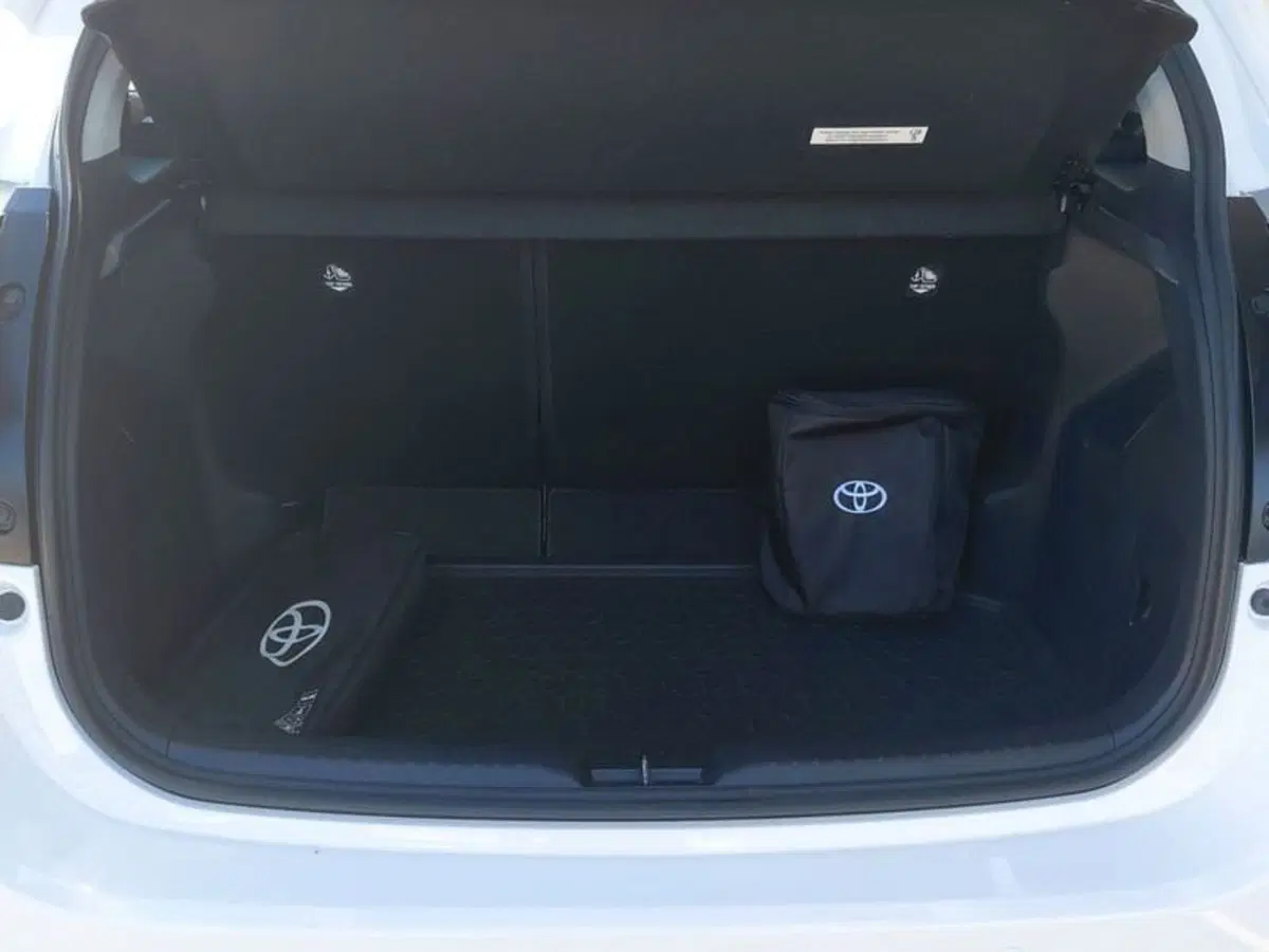 Toyota Yaris usata a Cagliari (11)