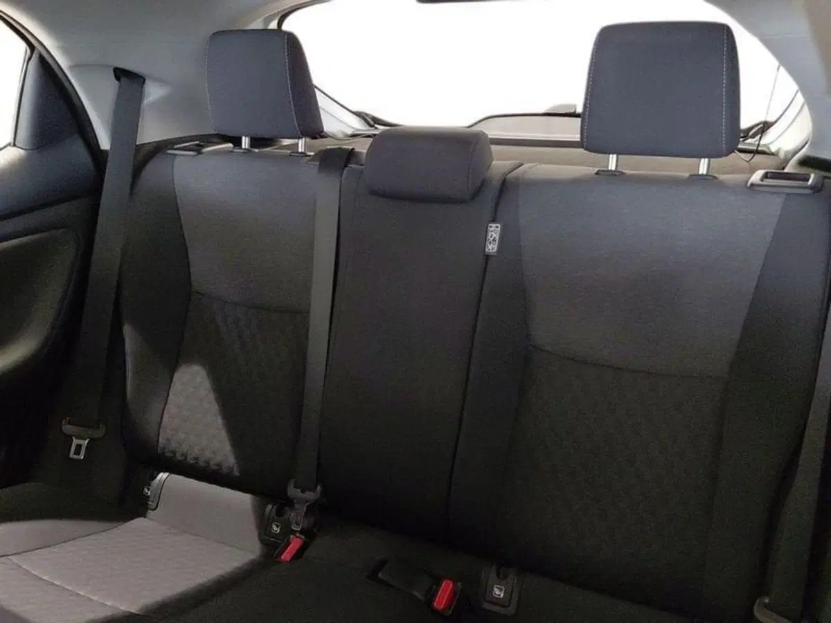Toyota Yaris usata a Cagliari (12)