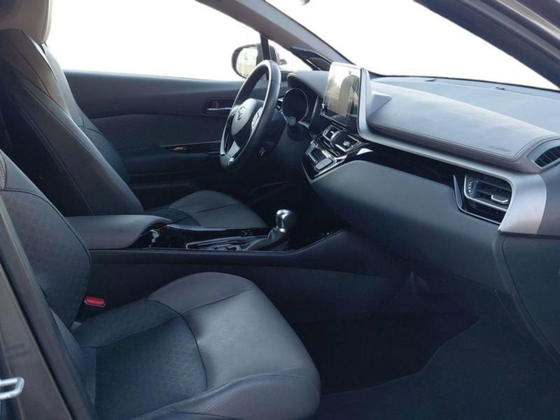 Toyota Toyota C-HR usata a Cagliari (13)