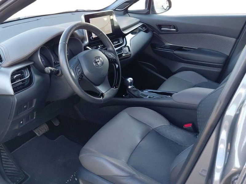 Toyota Toyota C-HR usata a Cagliari (14)