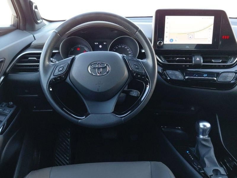 Toyota Toyota C-HR usata a Cagliari (15)
