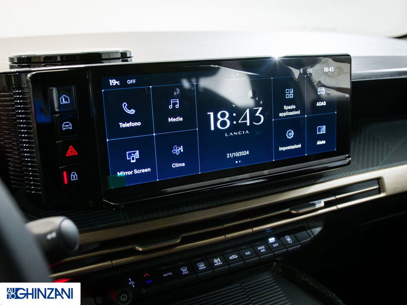 Lancia Ypsilon nuova a Bergamo (14)
