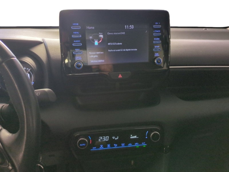 Toyota Yaris usata a Milano (15)