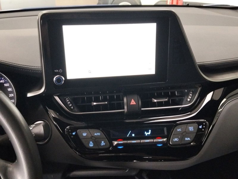 Toyota Toyota C-HR usata a Roma (10)