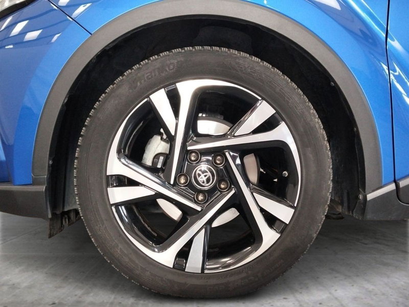 Toyota Toyota C-HR usata a Roma (15)