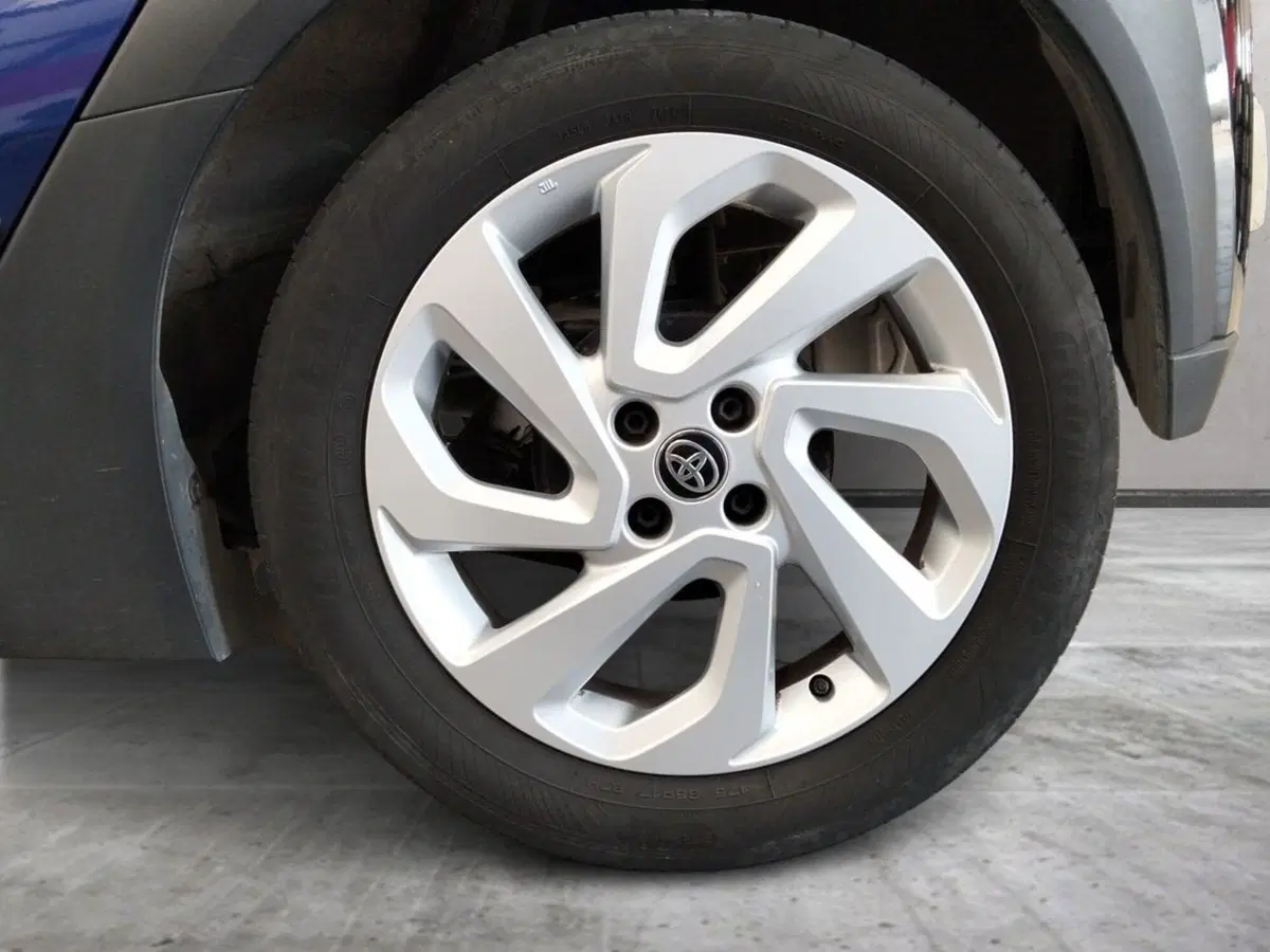 Toyota Aygo X usata a Roma (13)
