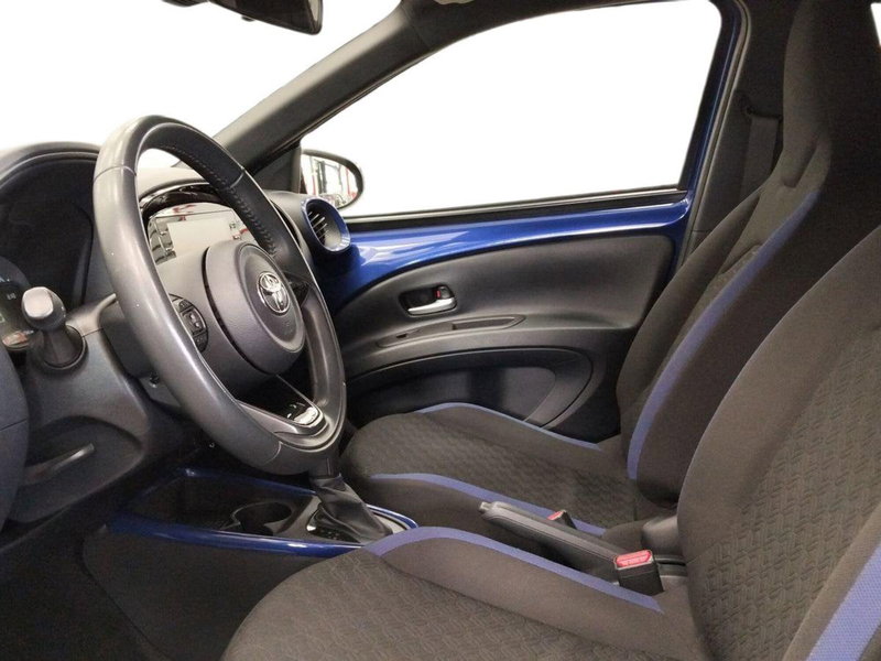 Toyota Aygo X usata a Roma (6)