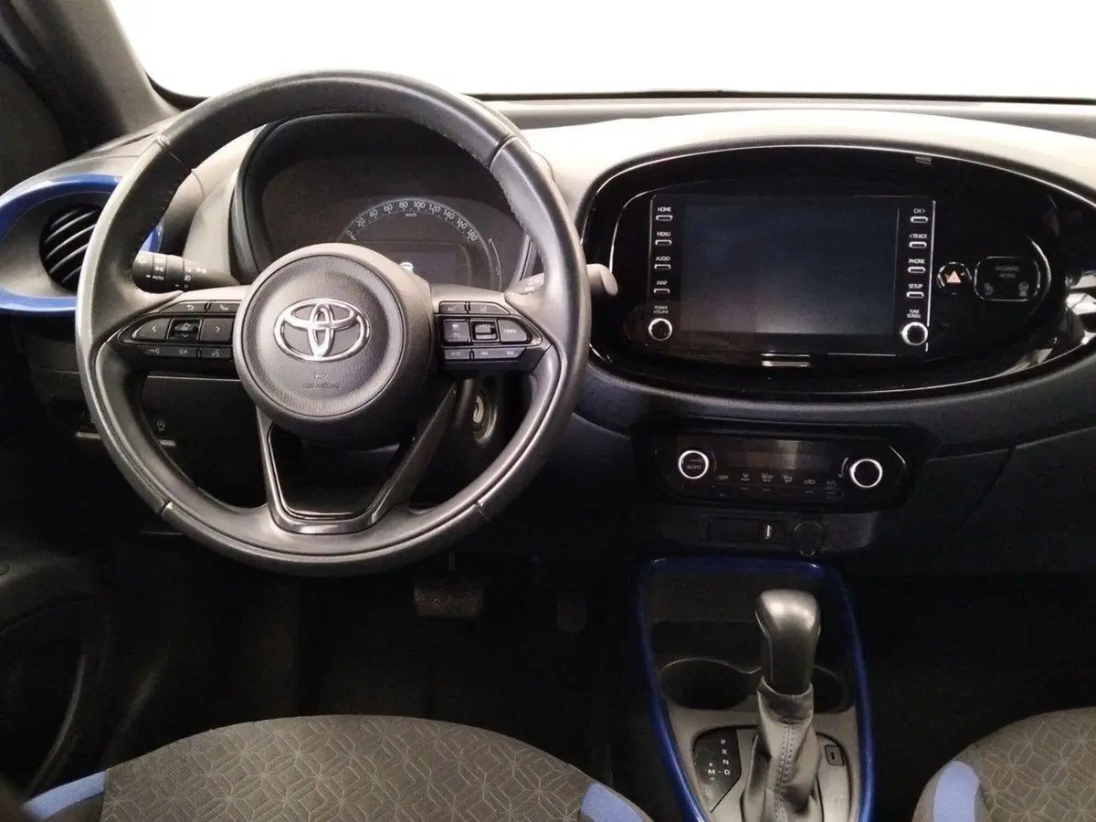 Toyota Aygo X usata a Roma (7)