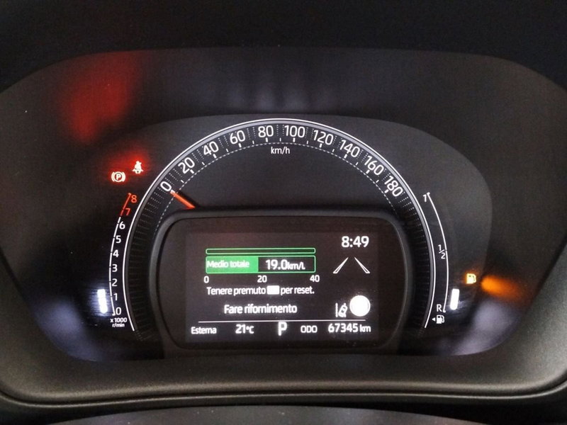 Toyota Aygo X usata a Roma (8)