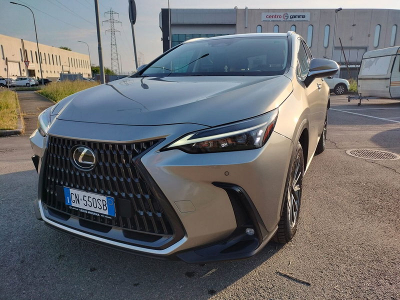 Lexus NX usata a Modena