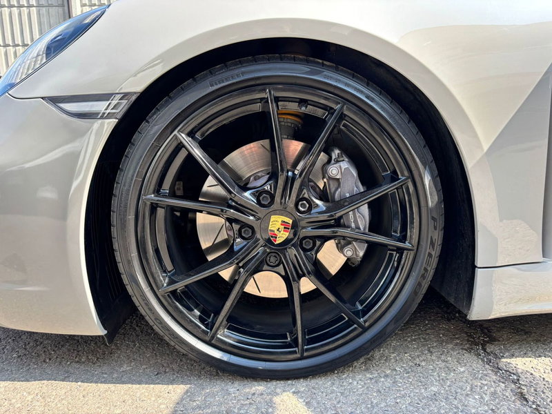 Porsche 718 Cayman  usata a Modena (13)