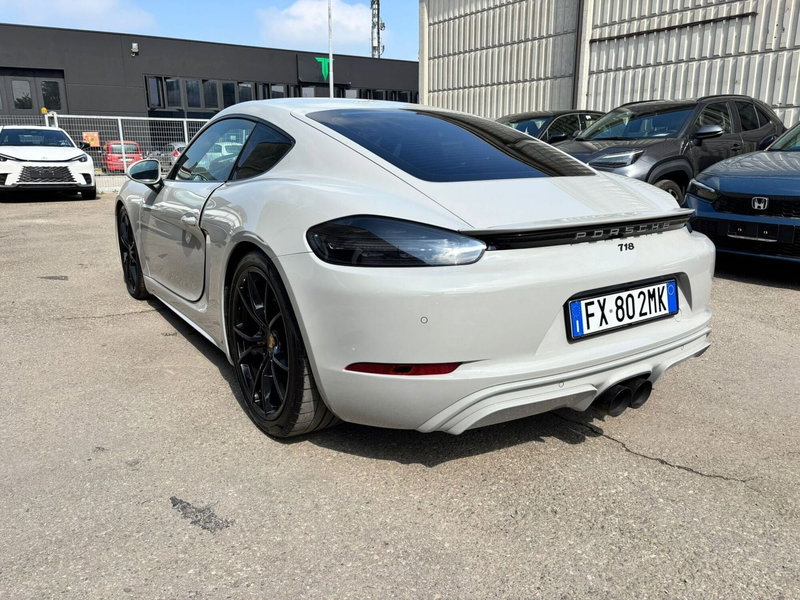 Porsche 718 Cayman  usata a Modena (7)