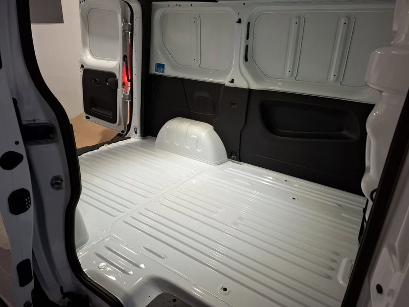 Renault Trafic Furgone nuova a Bologna (10)