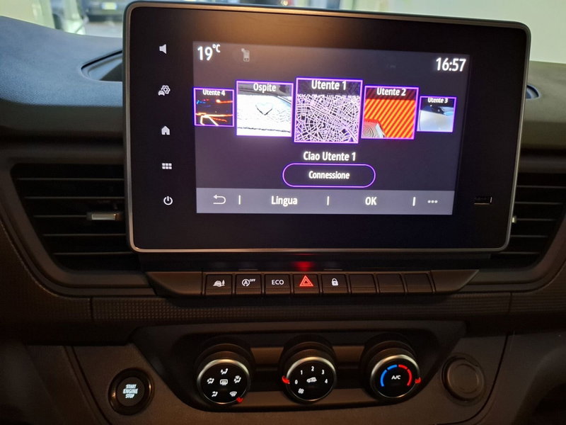 Renault Trafic Furgone nuova a Bologna (16)