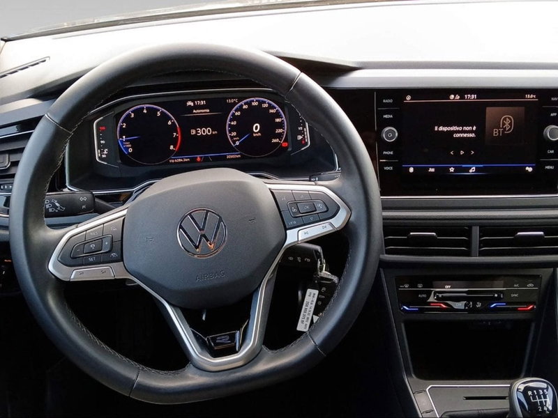 Volkswagen Taigo usata a Livorno (8)