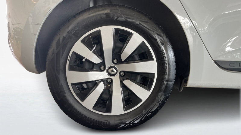 Renault Clio usata a Catania (18)