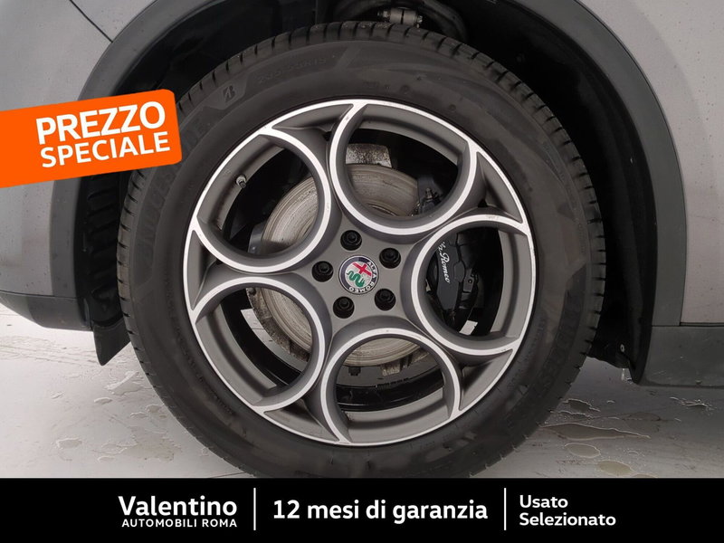 Alfa Romeo Stelvio usata a Roma (11)