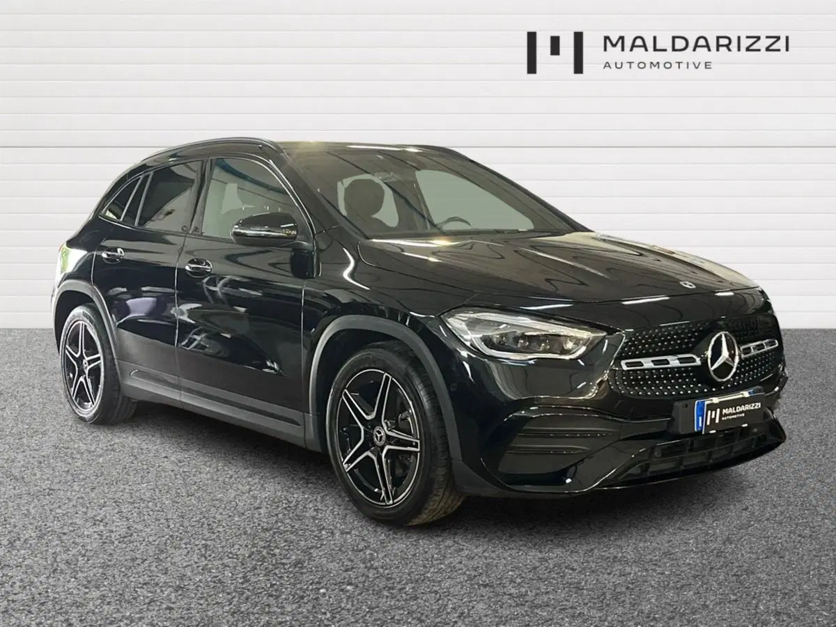 Mercedes-Benz GLA SUV usata a Matera