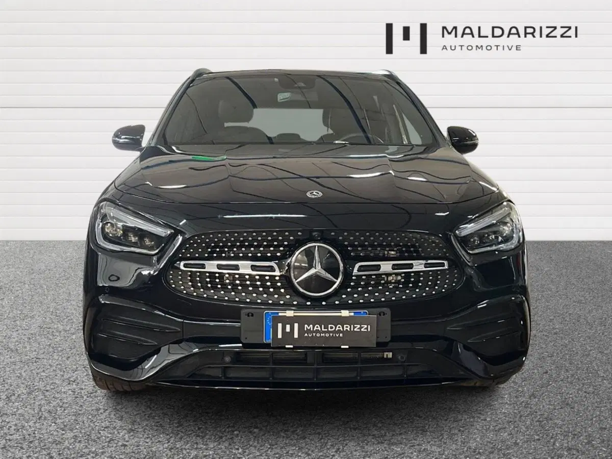 Mercedes-Benz GLA SUV usata a Matera (2)