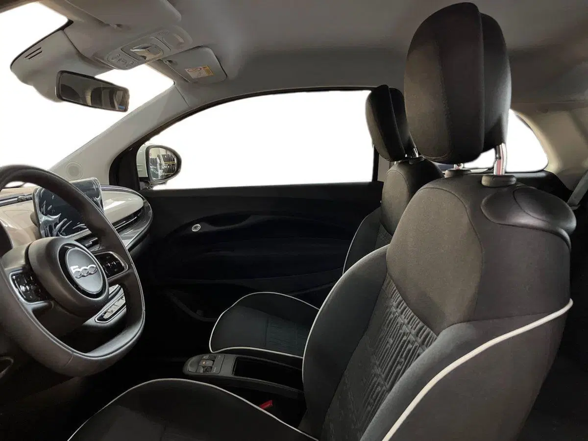 Fiat 500 Cabrio usata a Bari (7)