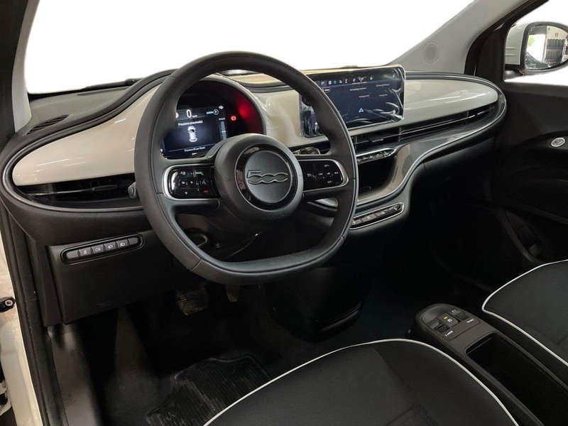 Fiat 500 Cabrio usata a Bari (8)