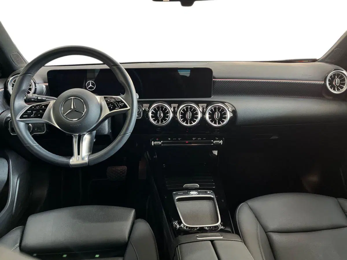 Mercedes-Benz Classe A usata a Bari (8)