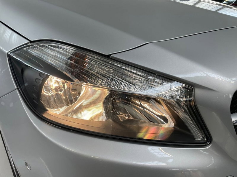 Mercedes-Benz Classe A usata a Milano (7)
