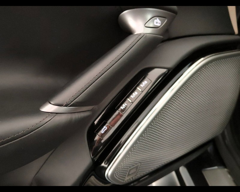 Ferrari Roma Spider usata a Verona (16)