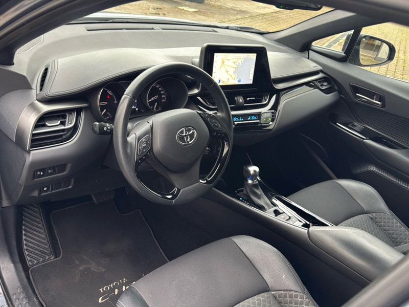 Toyota Toyota C-HR usata a Ferrara (12)