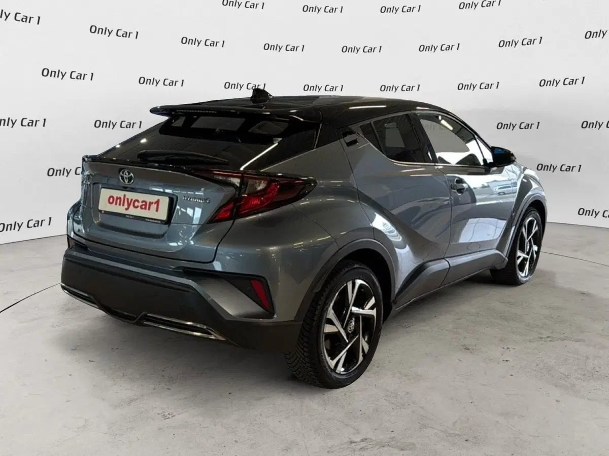 Toyota Toyota C-HR usata a Ferrara (6)
