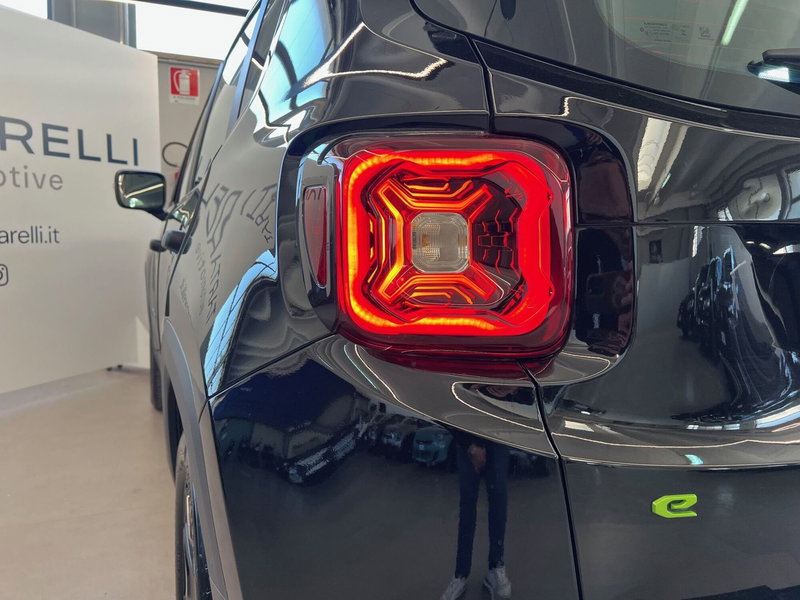 Jeep Renegade usata a Bari (9)