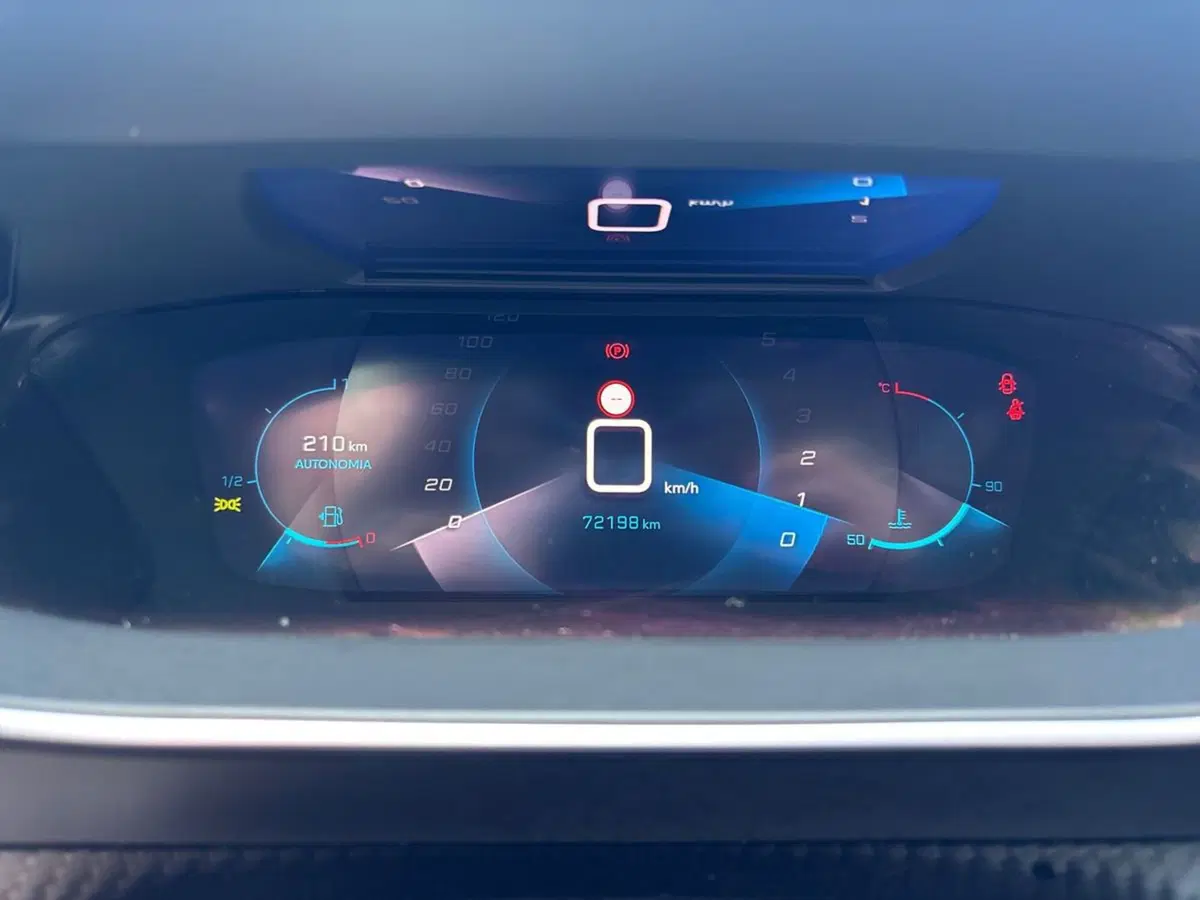 Peugeot 2008 usata a Pescara (9)
