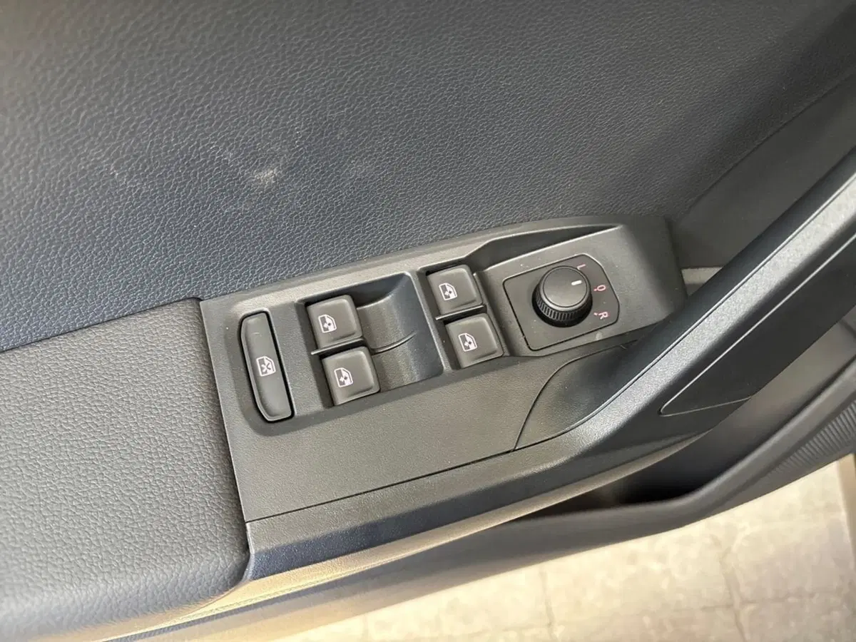 SEAT Arona nuova a Pescara (12)