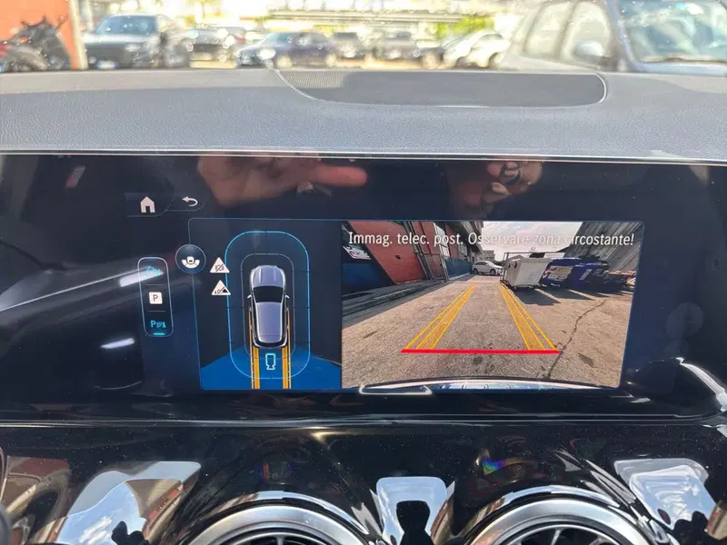 Mercedes-Benz GLA SUV nuova a Pescara (10)