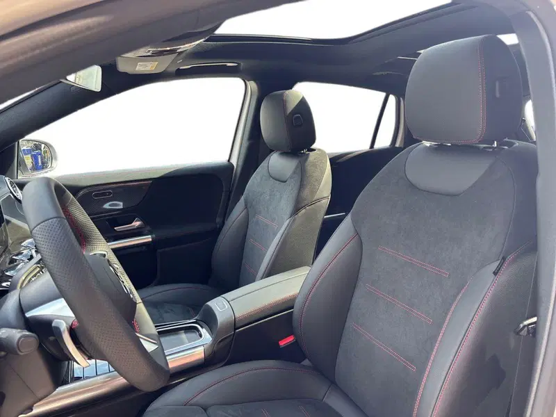 Mercedes-Benz GLA SUV nuova a Pescara (11)