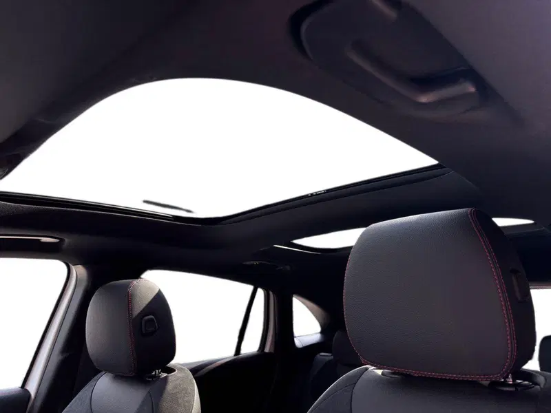Mercedes-Benz GLA SUV nuova a Pescara (16)
