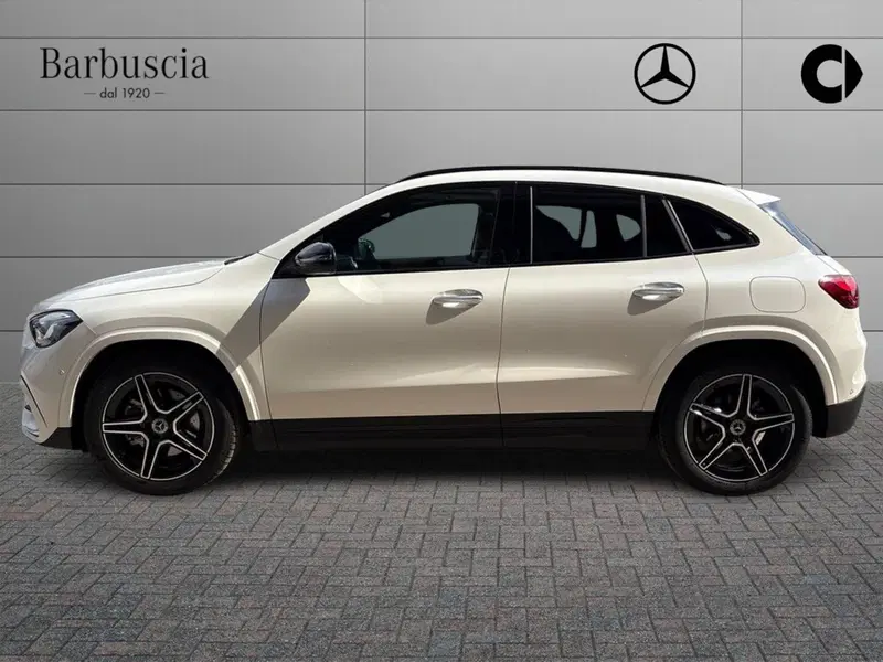 Mercedes-Benz GLA SUV nuova a Pescara (5)