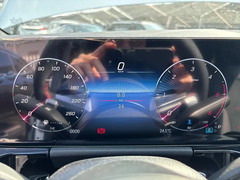 Mercedes-Benz GLA SUV nuova a Pescara (9)