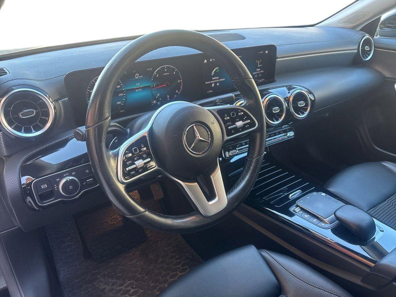 Mercedes-Benz CLA Shooting Brake usata a Pescara (8)