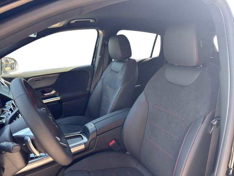 Mercedes-Benz EQA nuova a Pescara (10)