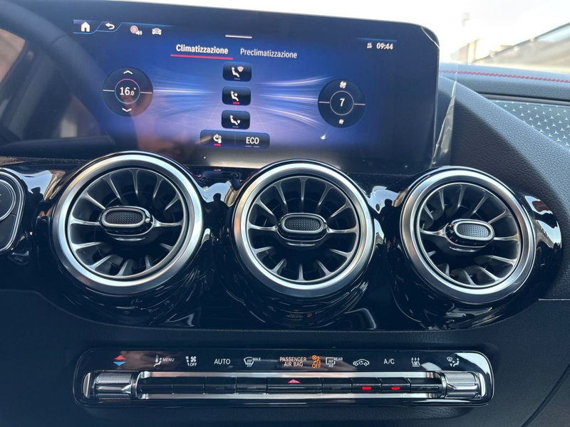 Mercedes-Benz EQA nuova a Pescara (12)