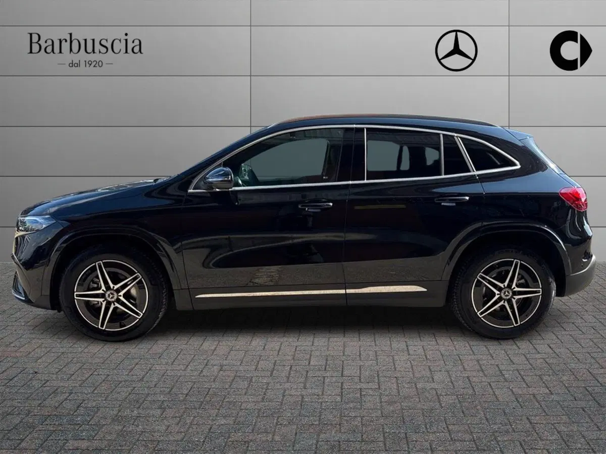Mercedes-Benz EQA nuova a Pescara (5)