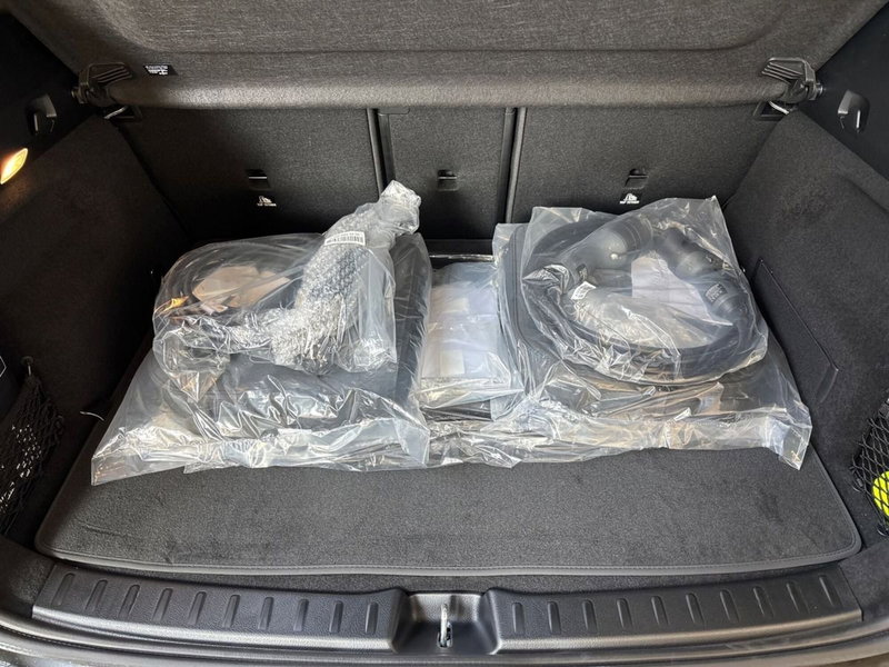 Mercedes-Benz EQA nuova a Pescara (6)